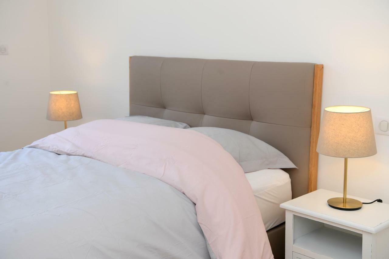 Libourne Hyper Centre A Deux Pas De Saint Emilion Apartment Bagian luar foto